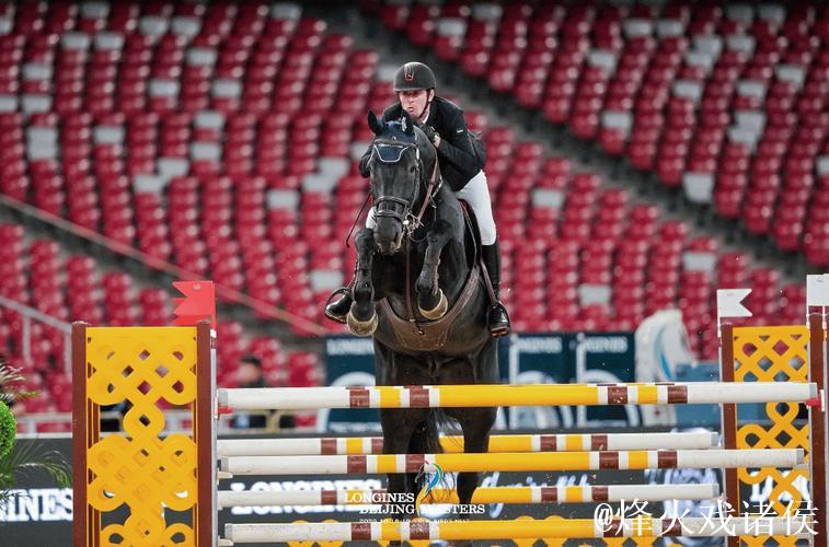 四川：2025成都国际马术场地障碍赛圆满结束